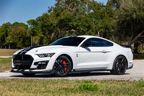 used 2020 ford mustang