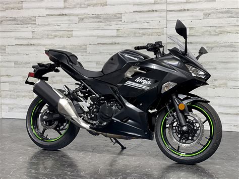 used 2022 ninja 400