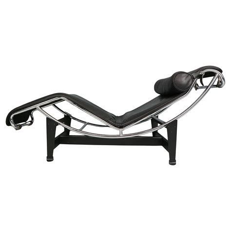 Used Corbusier Chaise