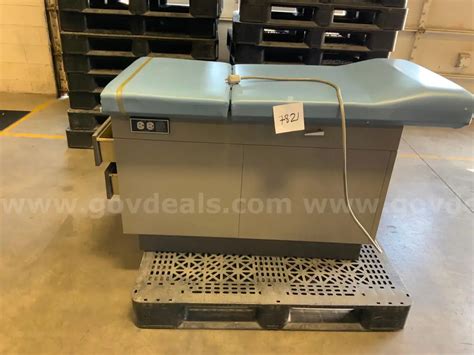 Used Examination Table