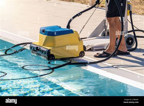 Used Pool Cleaning Robot