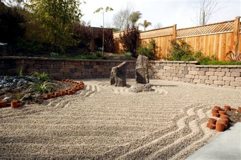 Uses For Sand In Yard