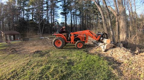 Using A Grapple On A Tractor
