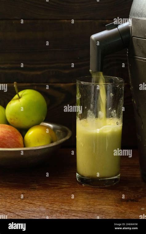 Using A Juicer For Apples