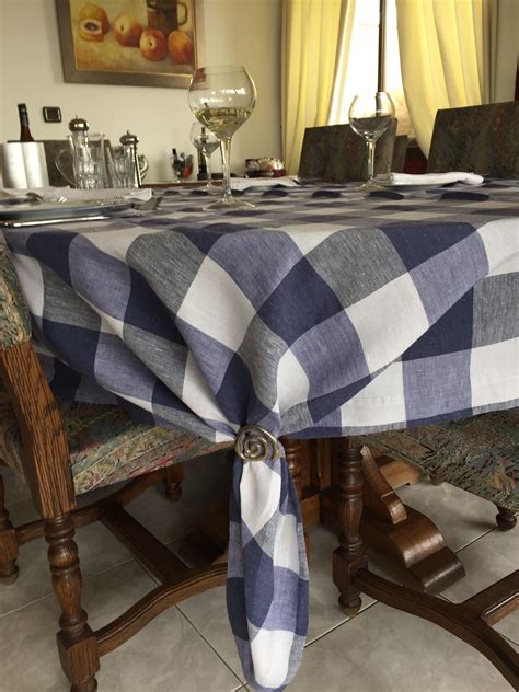 Using A Sheet As A Tablecloth
