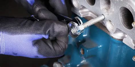 Using A Stud Extractor