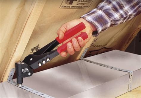 Using Arrow Rivet Tool