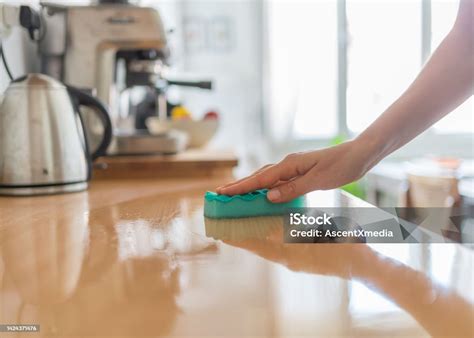 Using Dish Sponge To Clean Counters