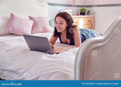 using laptop on bed