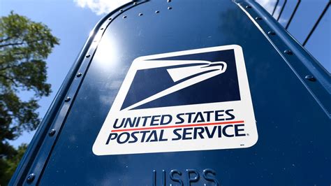 USPS Mack and trailer with trailer skirts delivering mail … Flickr