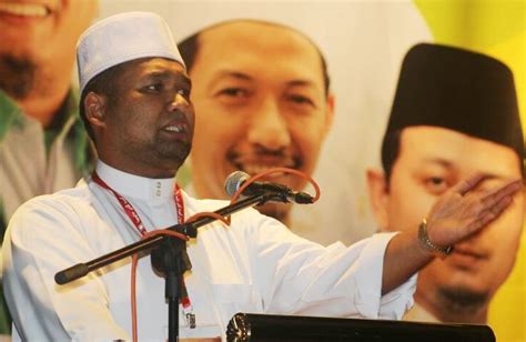 Ustaz Hilmi di Masa Muda