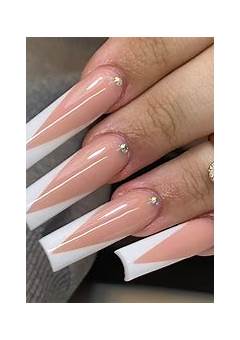 V French Tip Acrylic Nails: A Timeless Trend In 2023