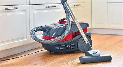 vacuum cleaner in arabic