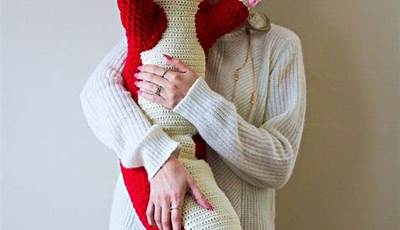 Valentine Kitty Pillow Crochet Pattern