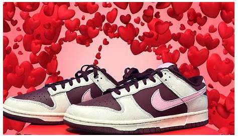 Nike Dunk Low "Valentine's Day" DR9705100