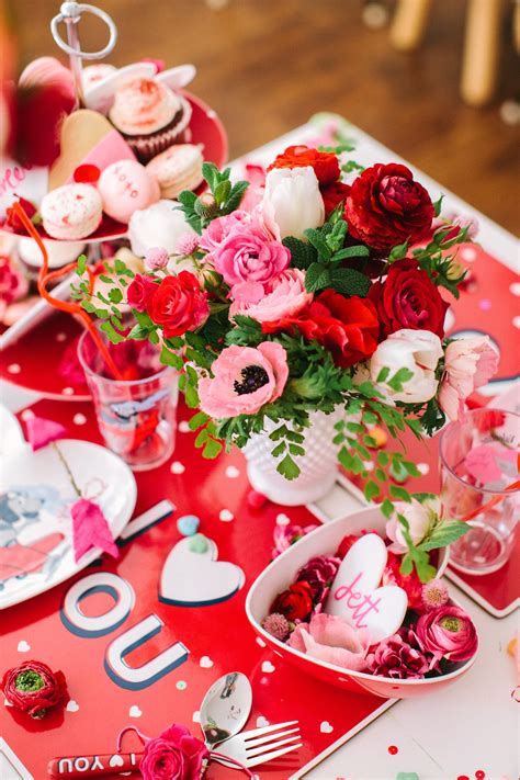 Six Ideas for throwing the Best Valentine's Day Party