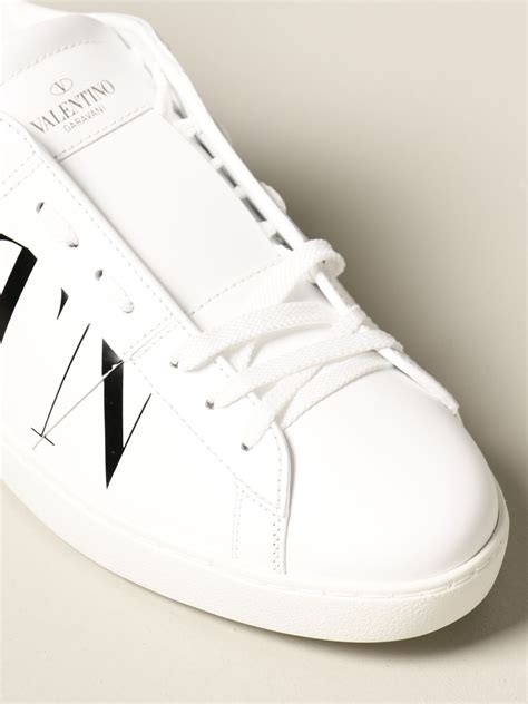 valentino shoes logo