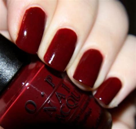 Vampire Red Nails Opi