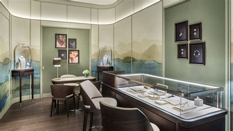 Van Cleef & Arpels Italy