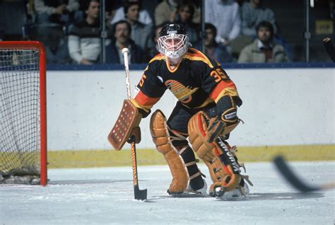 vancouver canucks all time goalies