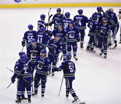 vancouver canucks roster 2016