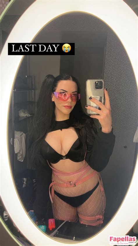 vanessa onlyfans violet