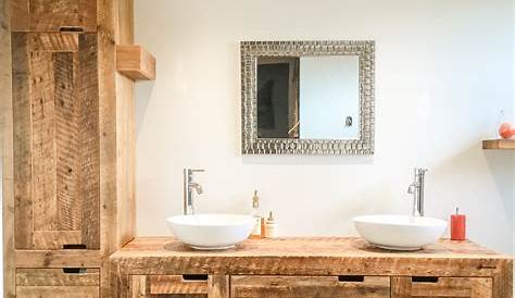 Idée décoration Salle de bain Vanité en bois de grange