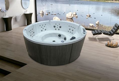 Vasca Jacuzzi Per Esterno