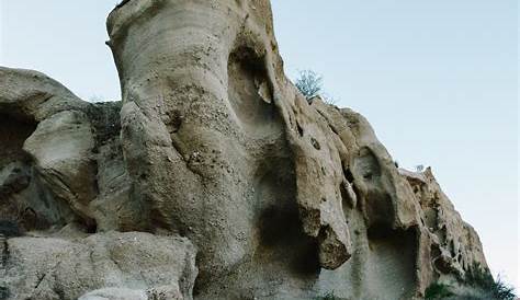 Vasquez Rocks Caves "Towering" Area Had Some Interesting Cave Li