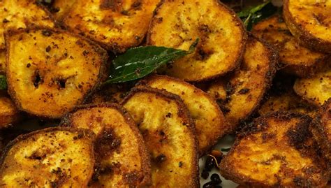 Vazhakkai (Raw Banana)