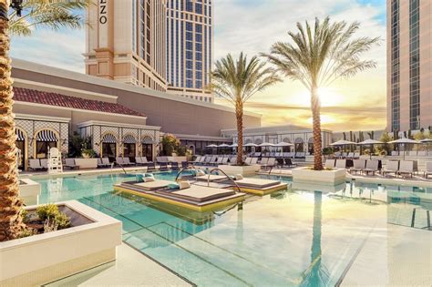 venetian las vegas pool cabanas