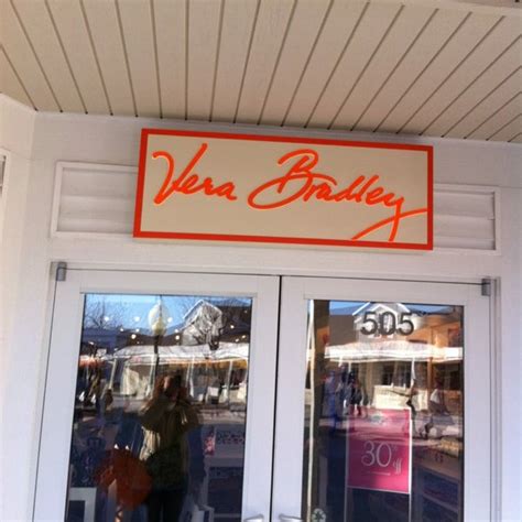 vera bradley outlet stores in michigan