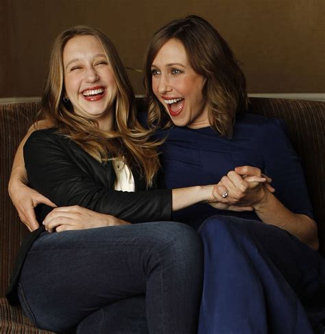 vera farmiga sister