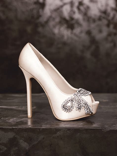 vera wang bridal shoes