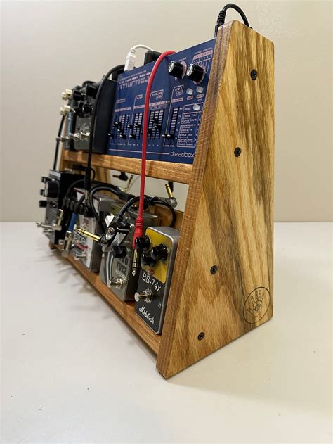 Vertical Desktop Pedalboard