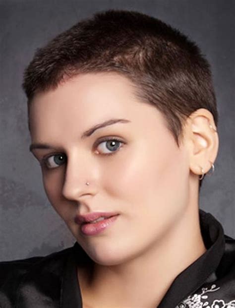 Unique Very Short Pixie Haircuts For Round Faces For New Style
