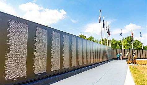 Vietnam Veterans Memorial Replica Wall