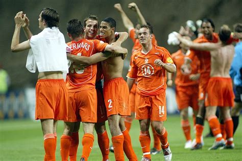 vi.nl voetbal in nederland