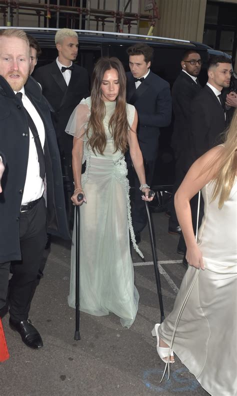 victoria beckham crutches