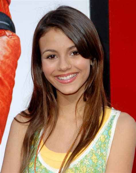 victoria justice how old is she