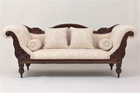 This Victorian Style Sofa Set For Small Space