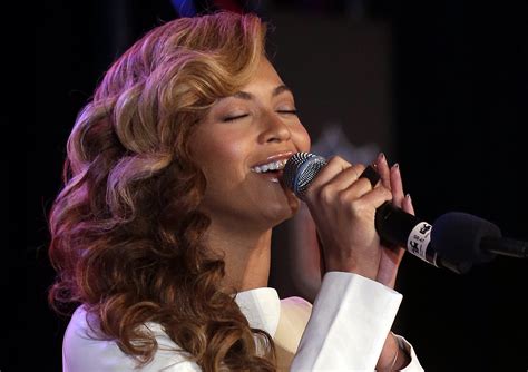 video of beyonce singing