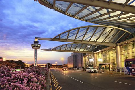 video of singapore airport