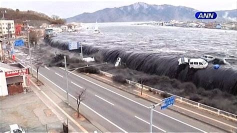 video tsunami di jepang
