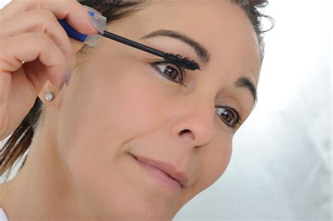 videos of applying makeup for women over 60