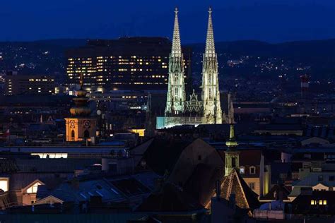 vienna at night