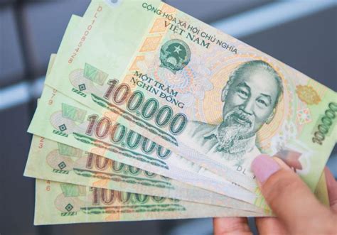 vietnam currency to inr 100