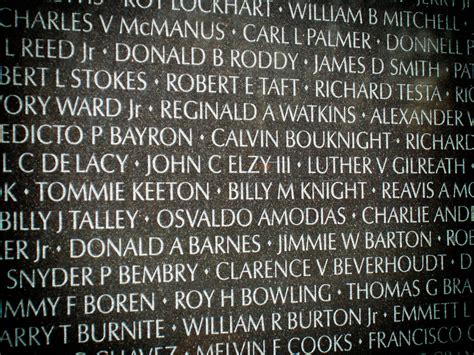 vietnam wall memorial names list