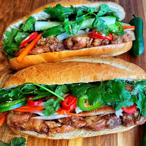 vietnamese food banh mi