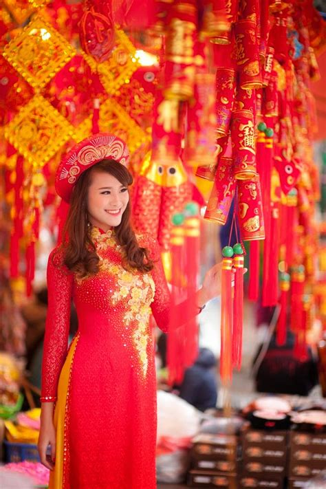 vietnamese new year clothing